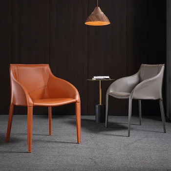 Обеденный стул из итальянской кожи в стиле минимализма для домашнего использования с легкой роскошной спинкой для отдела продаж, кресло для переговоров высокого класса